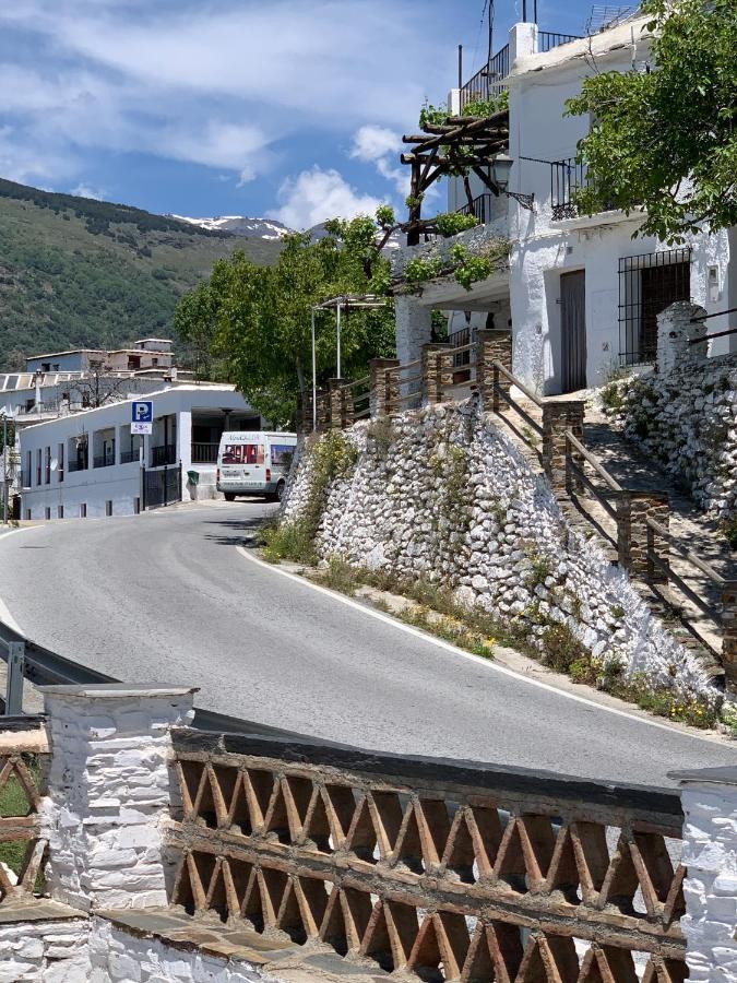 Hostal Atalaya En Capileira Cb المظهر الخارجي الصورة
